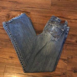 Buckle jeans